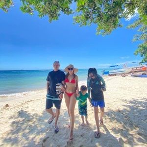 Meet your Posher, Emy